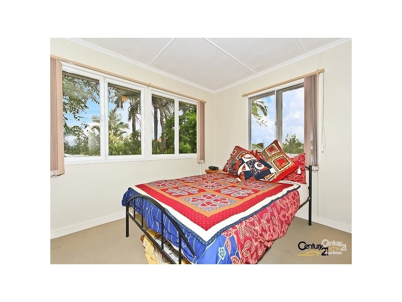 19 Kingswood Street, Manly West QLD 4179