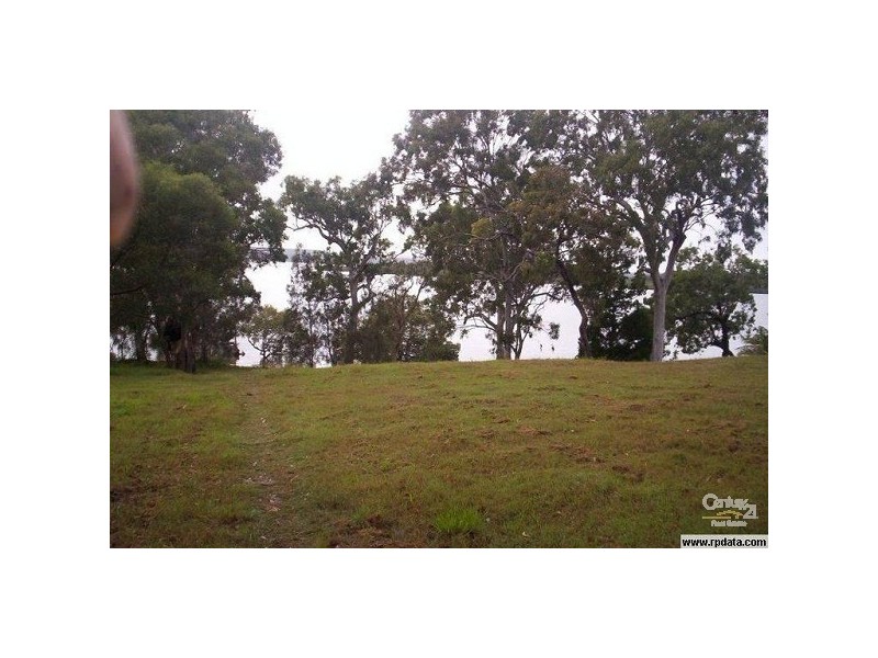 16 – 18 Weerona Avenue, Macleay Island QLD 4184