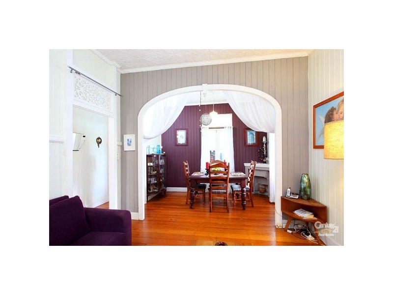 528 Tingal Road, Wynnum QLD 4178