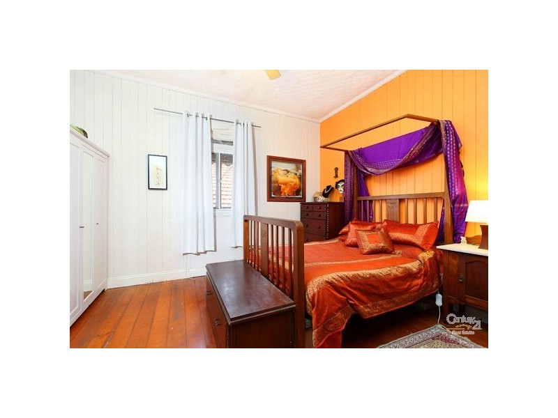 528 Tingal Road, Wynnum QLD 4178