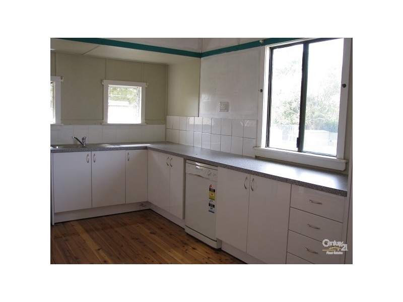 35 TAMAREE AVENUE, Wynnum QLD 4178