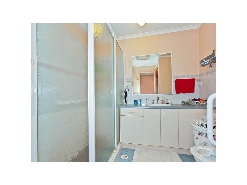 3/7a Copernicus Street, Wynnum West QLD 4178
