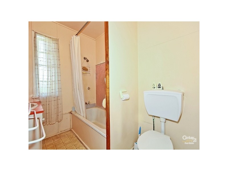 40 Wilfred Street, Lota QLD 4179