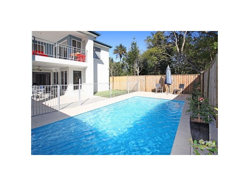 93 Adam Street, Wynnum QLD 4178