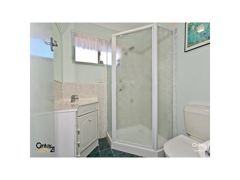 725 Esplanade, Lota QLD 4179