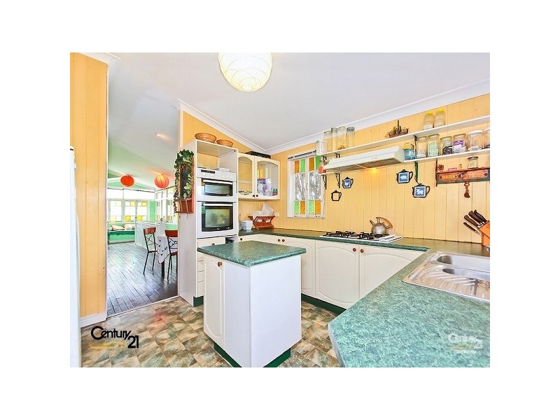 6 West Avenue, Wynnum QLD 4178