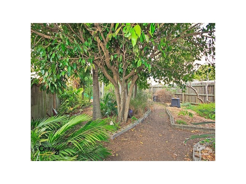 6 West Avenue, Wynnum QLD 4178