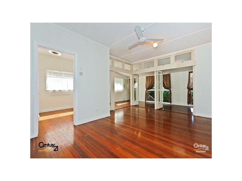 379 Tingal Road, Wynnum QLD 4178