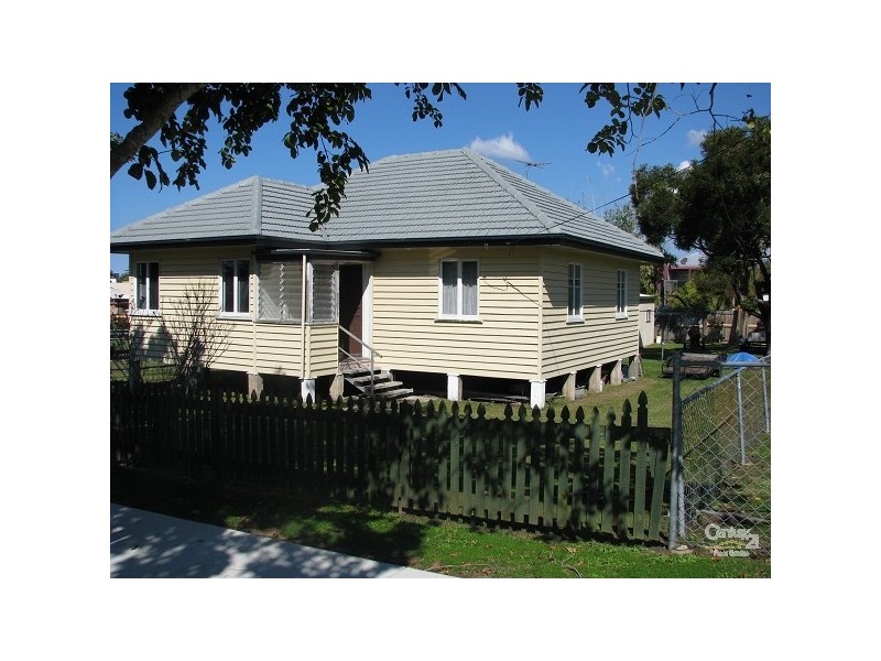 24 Carnation Street, Wynnum QLD 4178