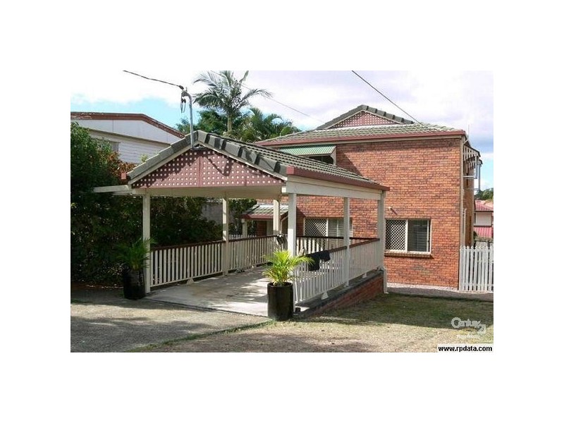 8 PALERMO STREET, Morningside QLD 4170