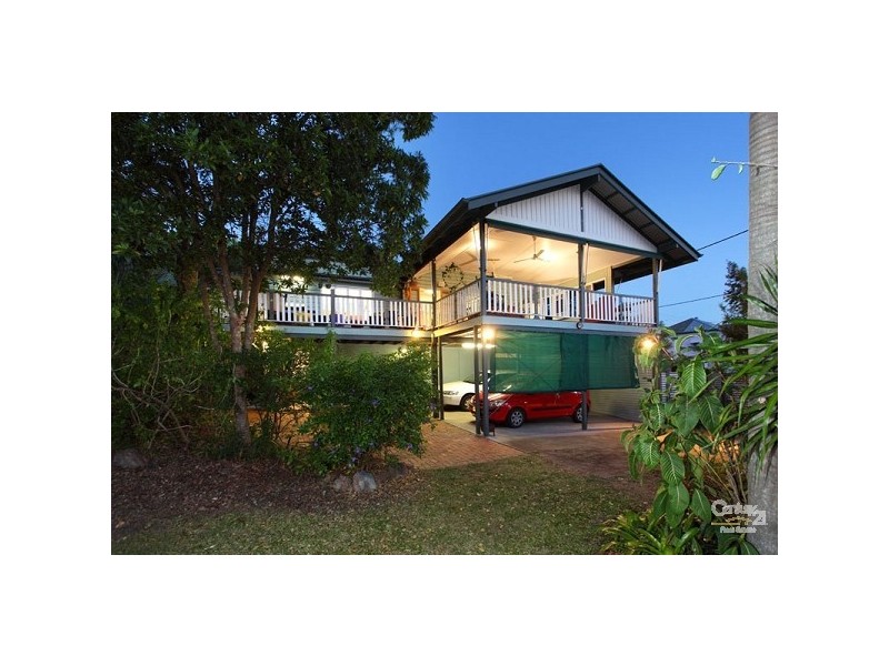 82 Gordon Parade, Manly QLD 4179