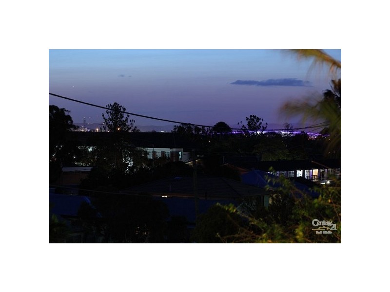 82 Gordon Parade, Manly QLD 4179