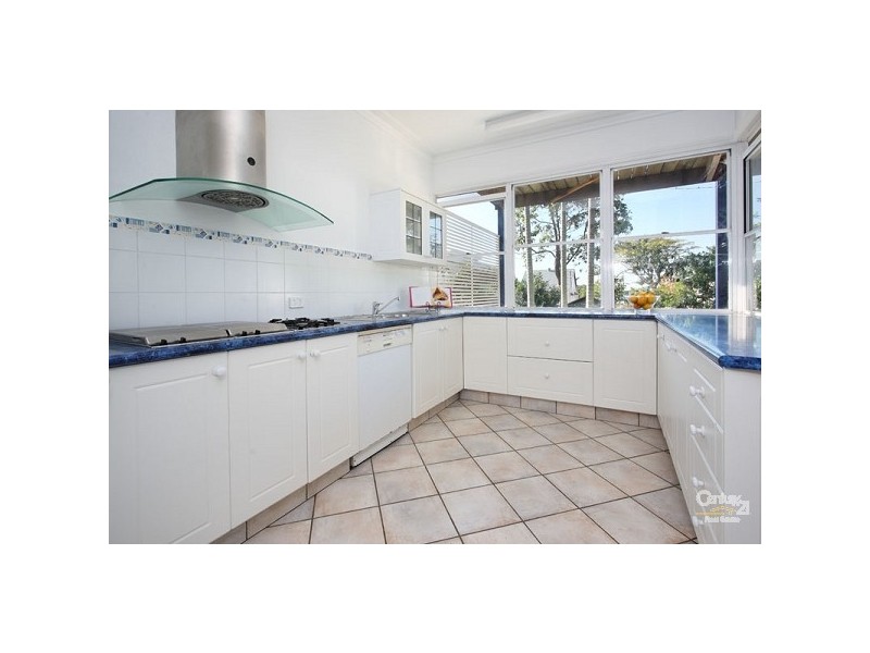 80 STRATTON TERRACE, Manly QLD 4179