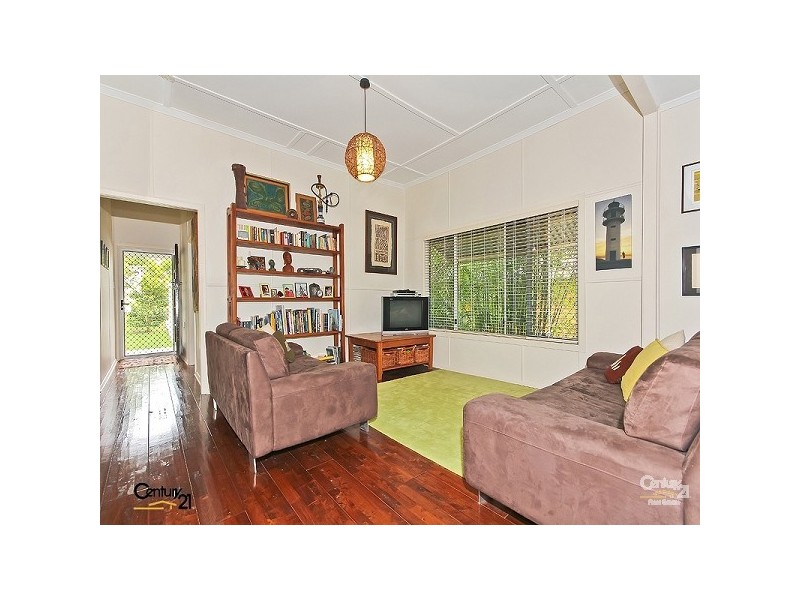 13 Ryder Street, Wynnum QLD 4178