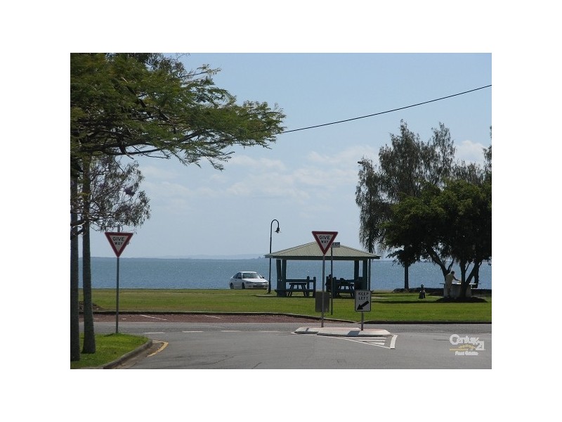 15 Earl Parade, Manly QLD 4179