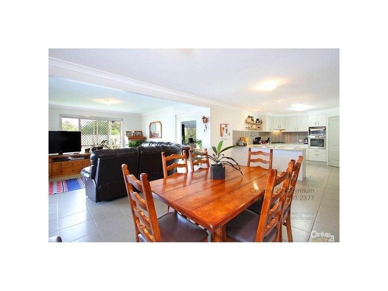 2 Venn Court, Wynnum West QLD 4178