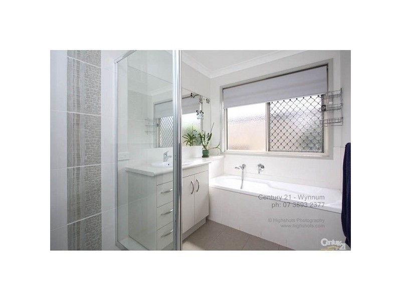 2 Venn Court, Wynnum West QLD 4178