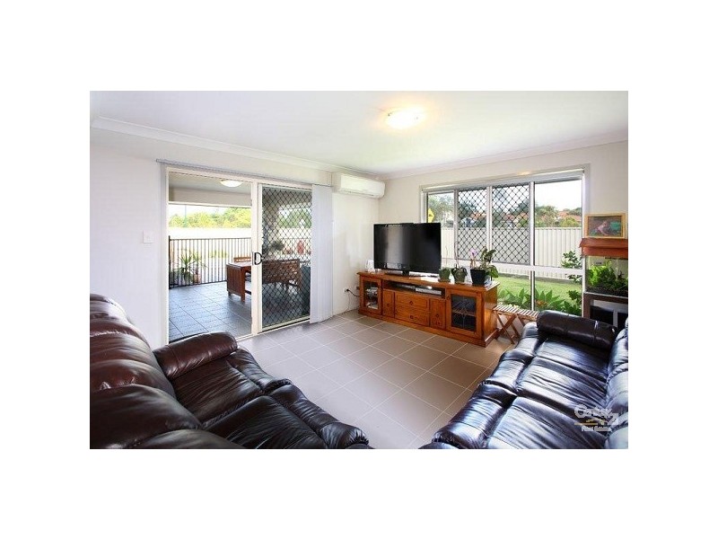 2 Venn Court, Wynnum West QLD 4178