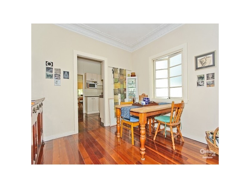 17 Warra Street, Wynnum QLD 4178