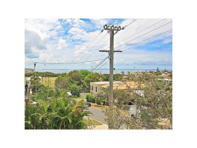 17 Warra Street, Wynnum QLD 4178