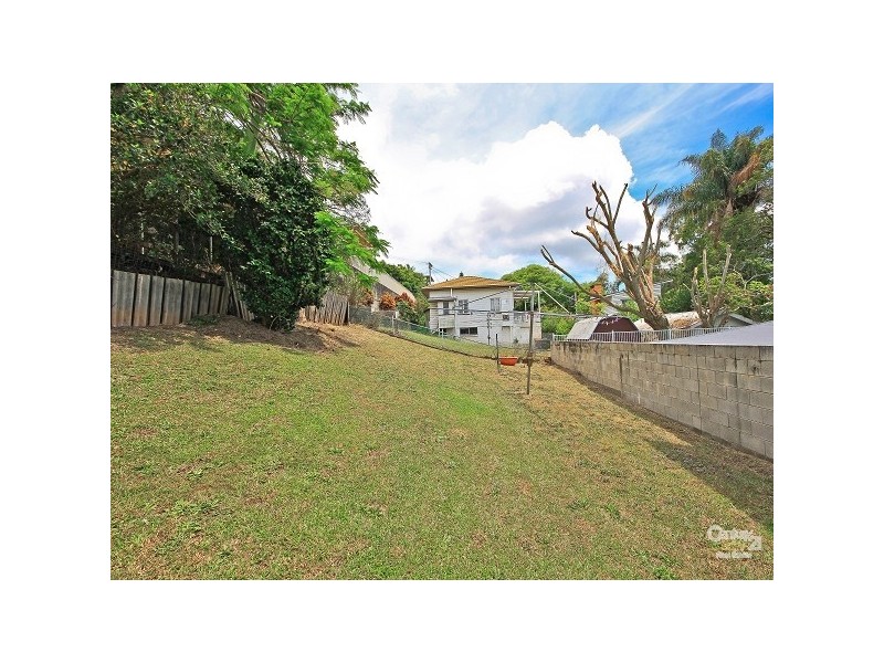 17 Warra Street, Wynnum QLD 4178