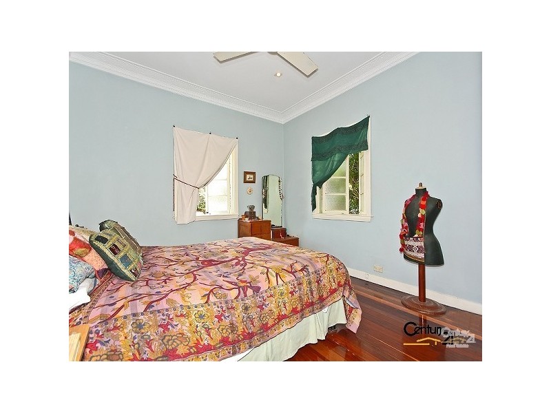 17 Warra Street, Wynnum QLD 4178