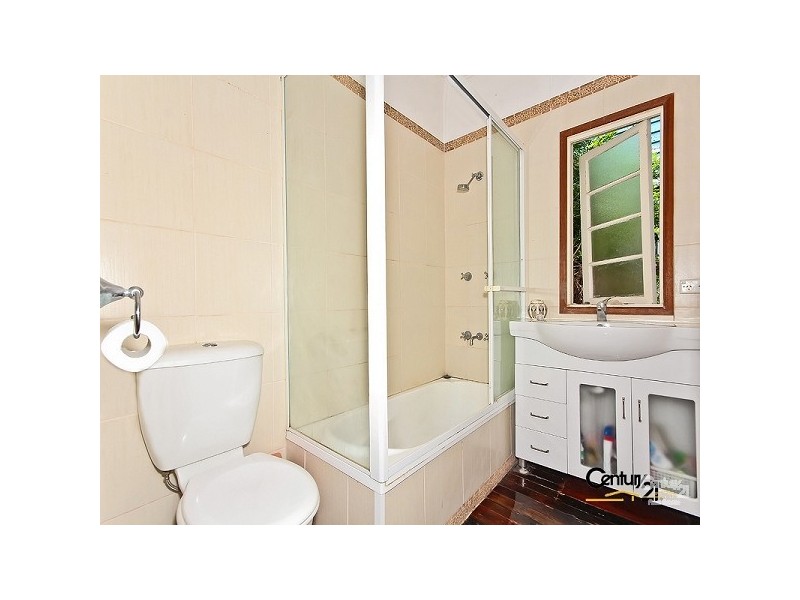 17 Warra Street, Wynnum QLD 4178