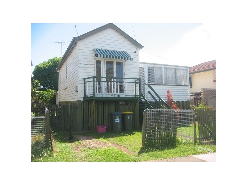 11 Chestnut Street, Wynnum QLD 4178