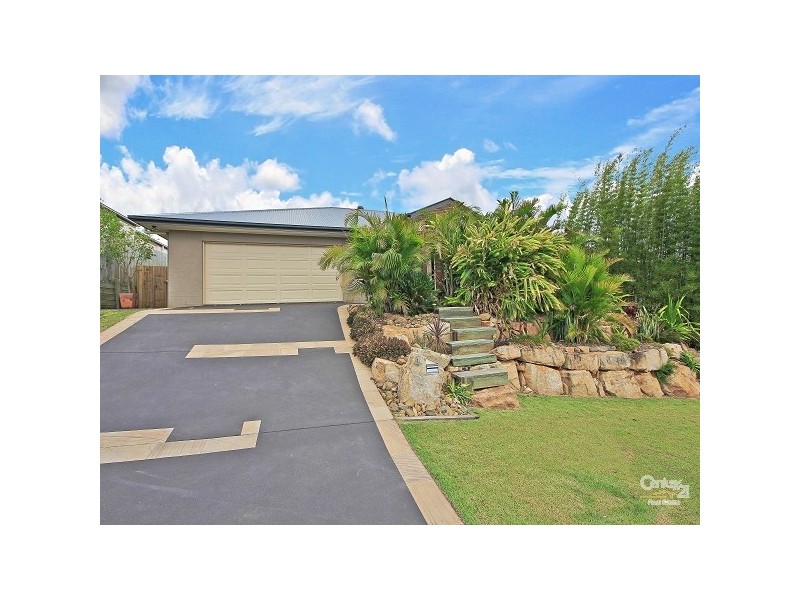 4 Lachlan Drive, Wakerley QLD 4154