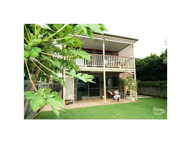 20 Stewart Parade, Manly QLD 4179