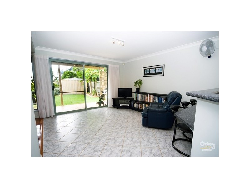 20 Stewart Parade, Manly QLD 4179