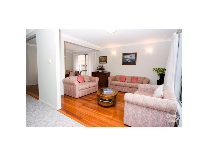 20 Stewart Parade, Manly QLD 4179
