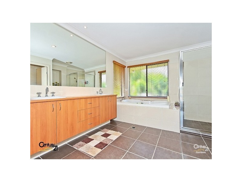 9 Dawson Drive, Manly West QLD 4179