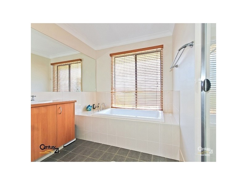 9 Dawson Drive, Manly West QLD 4179