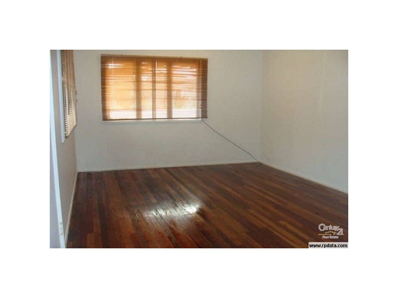 4 Empire Avenue, Manly West QLD 4179