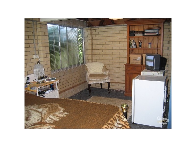 14 Duval Street, Wynnum West QLD 4178