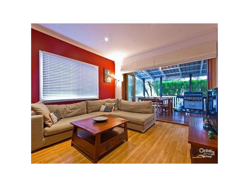 22 Madgwick Street, Wynnum QLD 4178