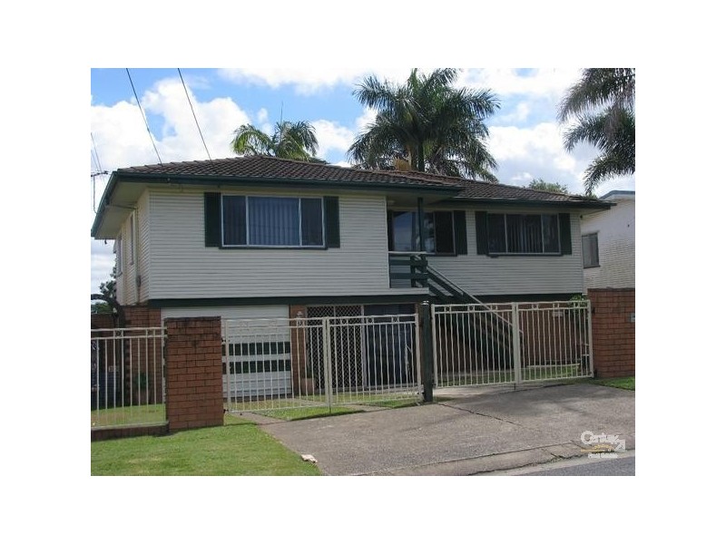 4 SUZANNE STREET, Wynnum West QLD 4178