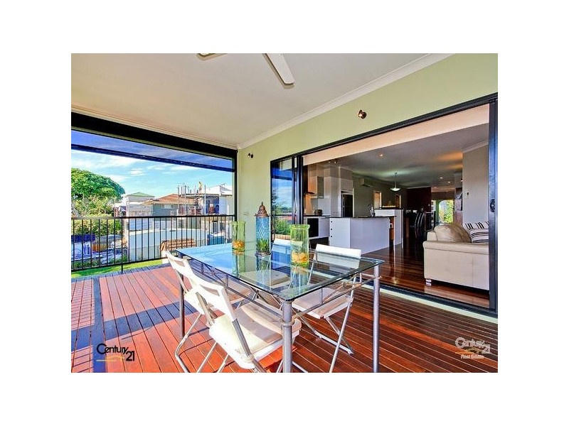 18 Boswell Terrace, Wynnum QLD 4178