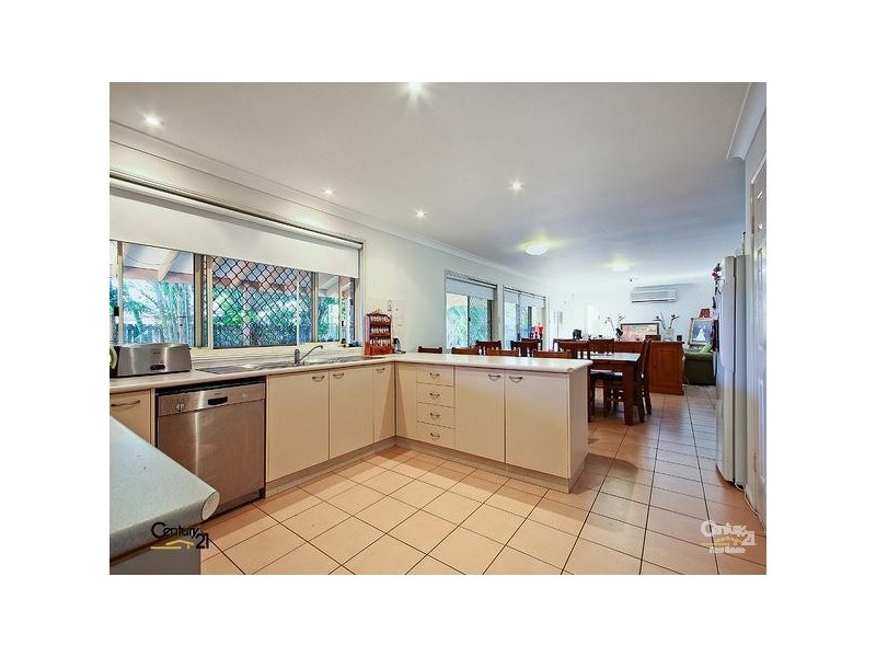 14 Bates Drive, Birkdale QLD 4159