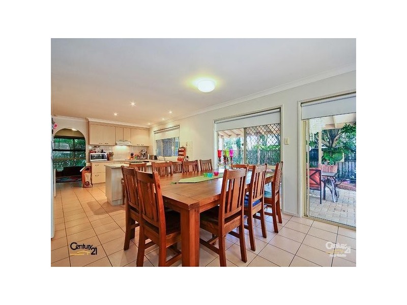 14 Bates Drive, Birkdale QLD 4159