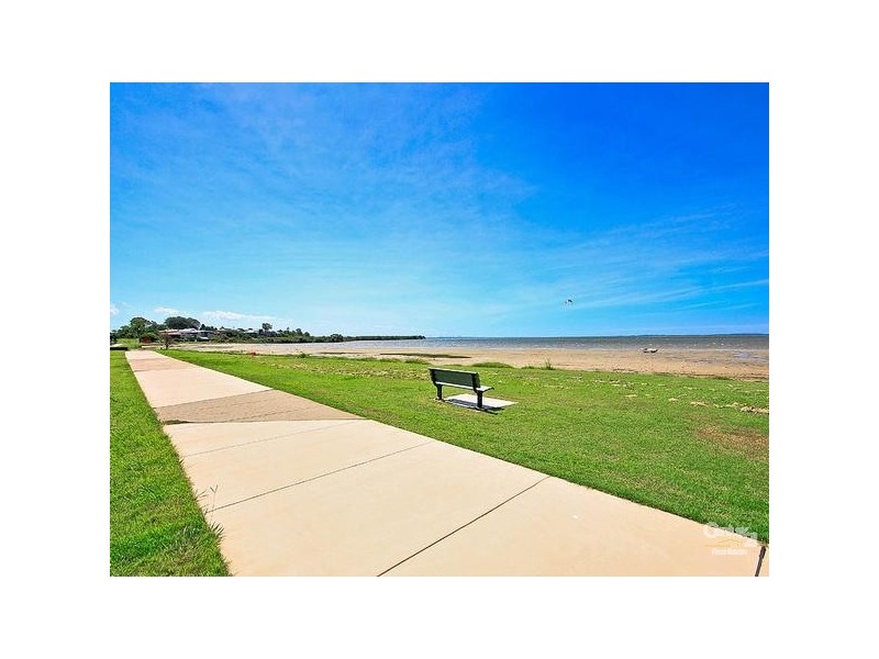 14 Bates Drive, Birkdale QLD 4159