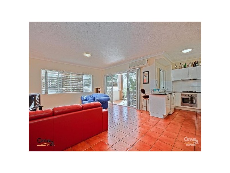 2/78 Berrima Street, Wynnum QLD 4178