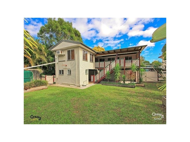 3 Loynes Street, Wynnum West QLD 4178