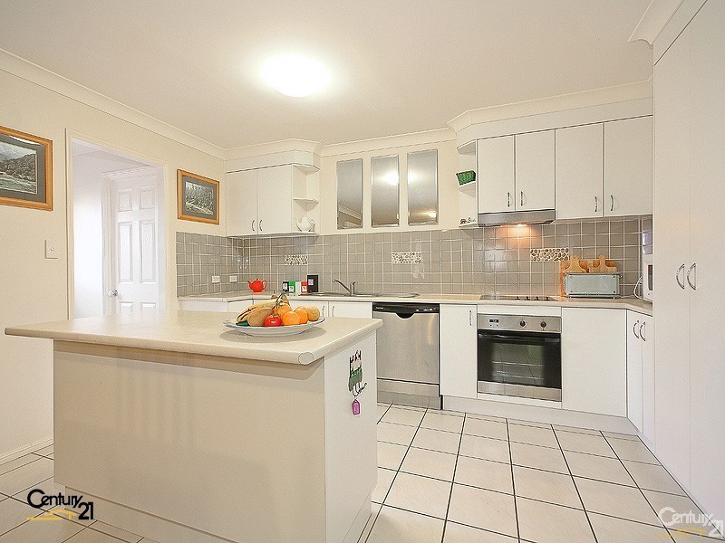 9/9 Hill Crescent, Carina Heights QLD 4152
