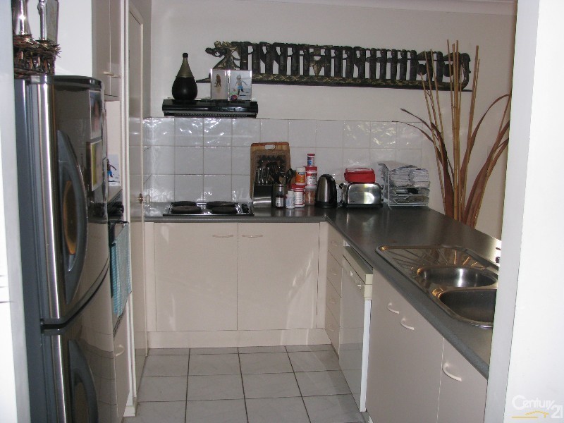 11/74 Plaza Street, Wynnum West QLD 4178