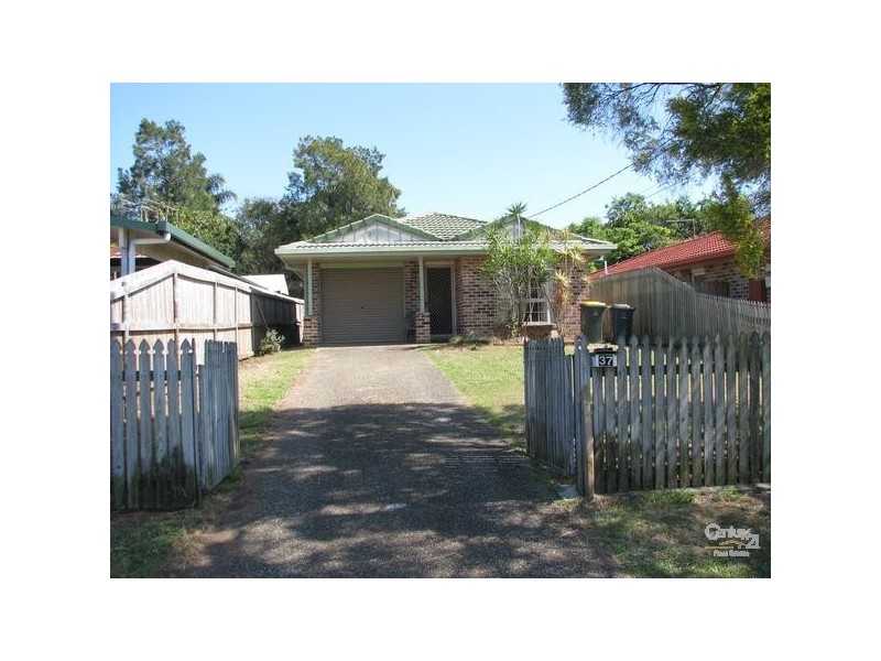 37 MADGWICK STREET, Wynnum QLD 4178