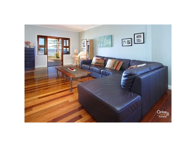 219 Wynnum Esplanade, Wynnum West QLD 4178
