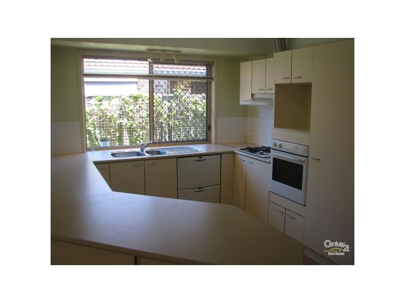 11 Manettia Street, Wynnum QLD 4178