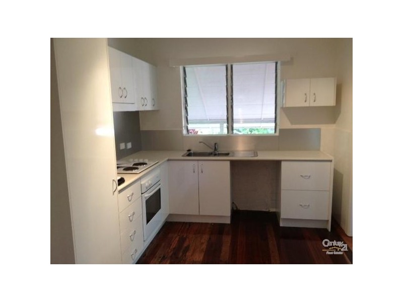 89 Waterview Avenue, Wynnum QLD 4178